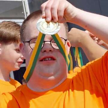 Yalp Hosts Paralympics Event for Dutch Care Centre