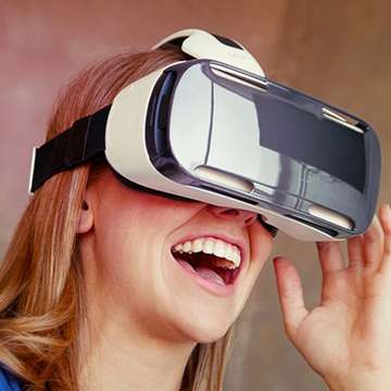 Samsung Gear VR Brings Virtual Reality to Galaxy Note 4
