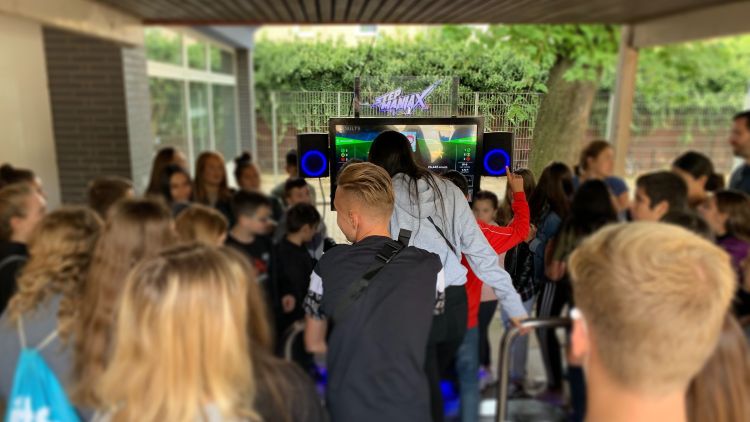 dance game competition