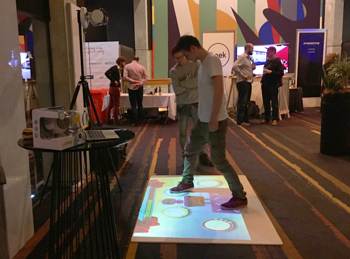 interactive projector kids game